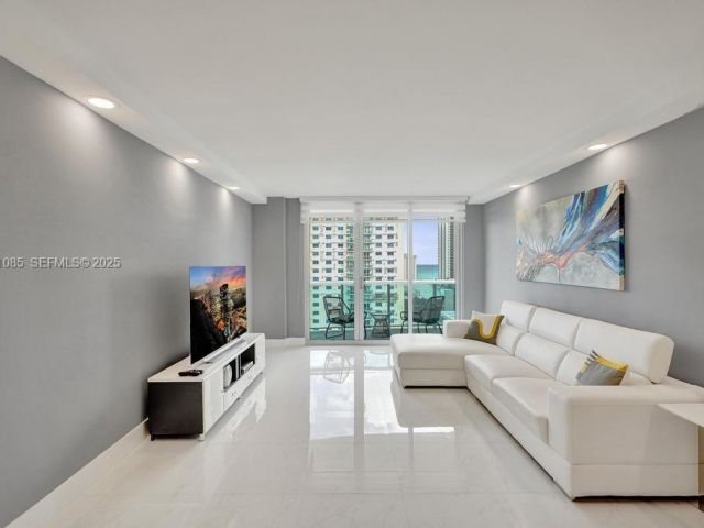 Продажа квартиры #1104 - фото 6916870