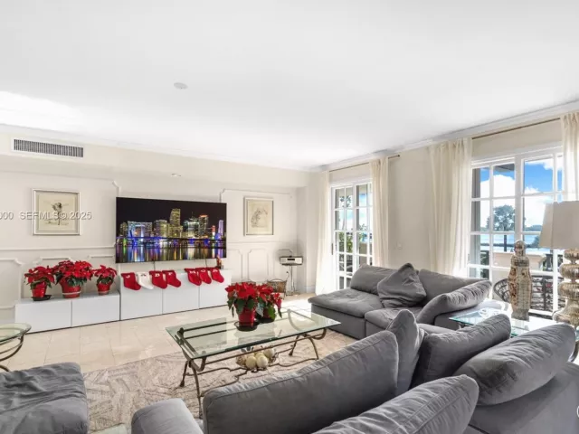 Продажа квартиры #2124 - фото 6913505