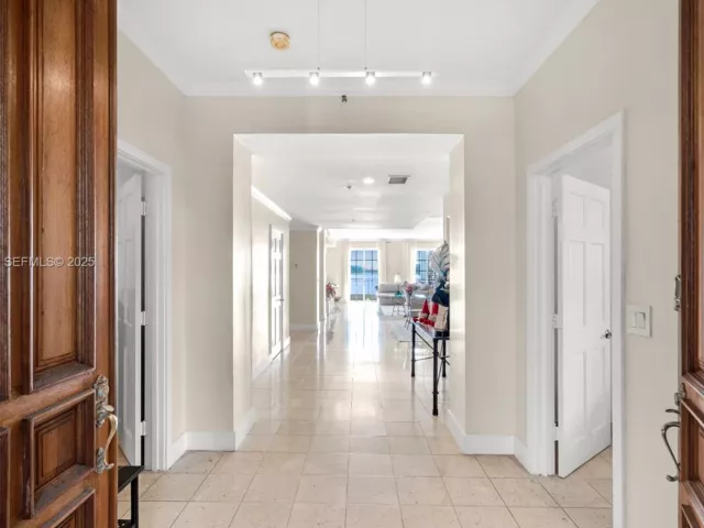 Продажа квартиры #2124 - фото 6913510