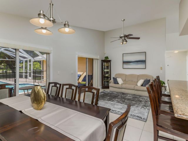 Дом в аренду по адресу 7572 Silver Woods Court - фото 6913265