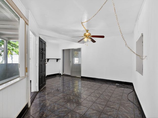 Продажа дома по адресу 225 S Sequoia Drive - фото 6916935