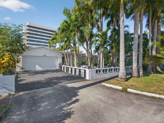 Продажа дома по адресу 225 S Sequoia Drive - фото 6916941