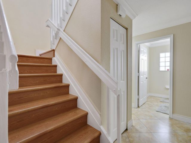 Продажа дома по адресу 6024 Adriatic Way - фото 6913441