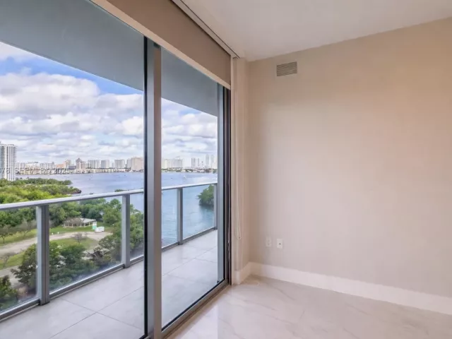 Продажа квартиры #1102 - фото 6916321