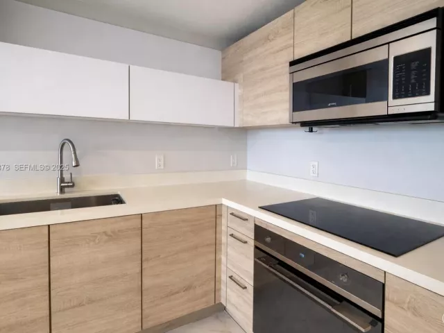 Продажа квартиры #1102 - фото 6916322