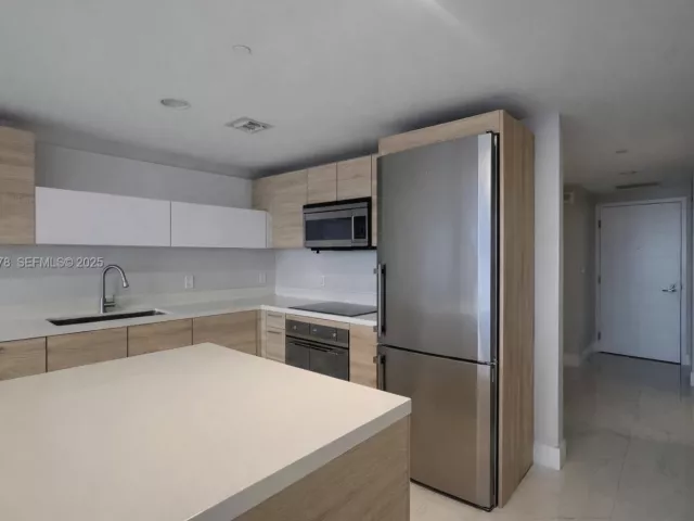 Продажа квартиры #1102 - фото 6916324