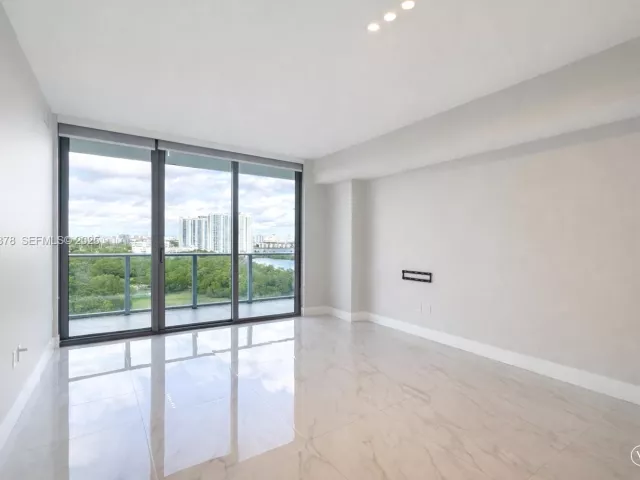 Продажа квартиры #1102 - фото 6916330