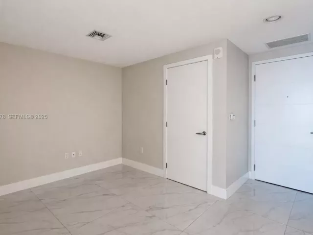 Продажа квартиры #1102 - фото 6916315