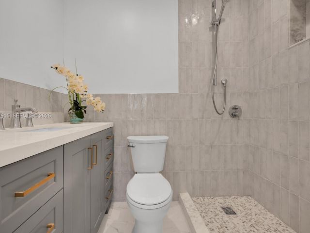 Продажа дома по адресу 3551 NW 20th St - фото 7529366