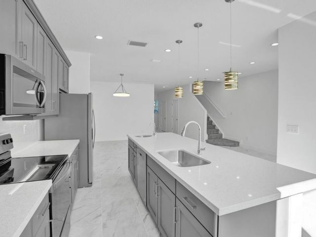 Дом в аренду по адресу 612 Parsons Way - фото 6914950