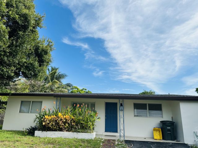 Дом в аренду по адресу 270 NW 10th Street - фото 6915079