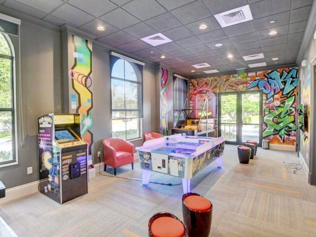 Продажа дома по адресу 17602 Middle Lake Drive - фото 6915059