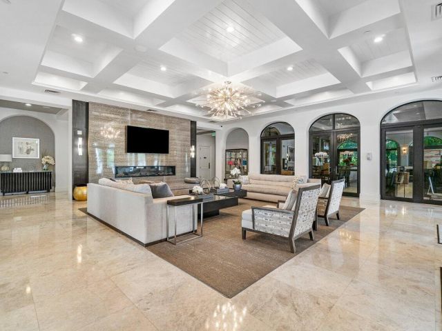 Продажа дома по адресу 17602 Middle Lake Drive - фото 6915067