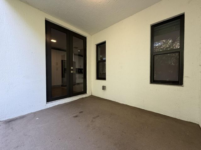 Дом в аренду по адресу 329 Bella Sol Way - фото 6916353