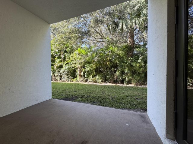 Дом в аренду по адресу 329 Bella Sol Way - фото 6916356