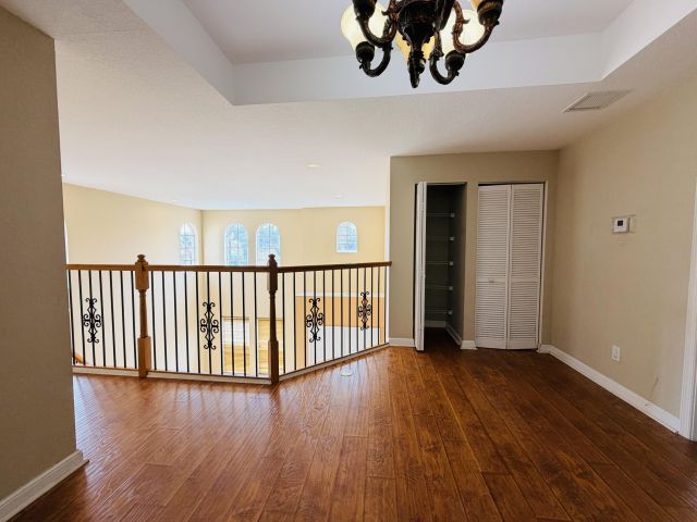 Дом в аренду по адресу 6573 Traveler Road - фото 6916375