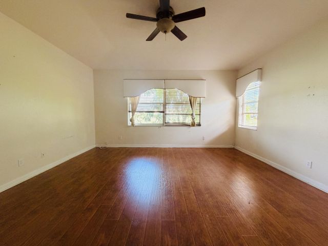 Дом в аренду по адресу 6573 Traveler Road - фото 6916379