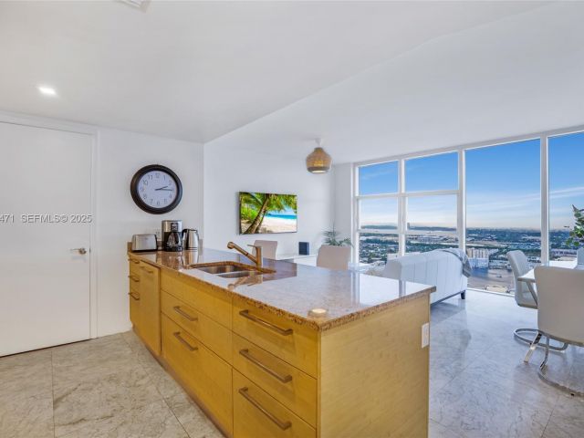 Квартира в аренду номер4707 - фото 6917176