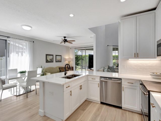 Продажа дома по адресу 8316 Quail Meadow Way - фото 6920887