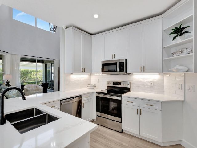 Продажа дома по адресу 8316 Quail Meadow Way - фото 6920888