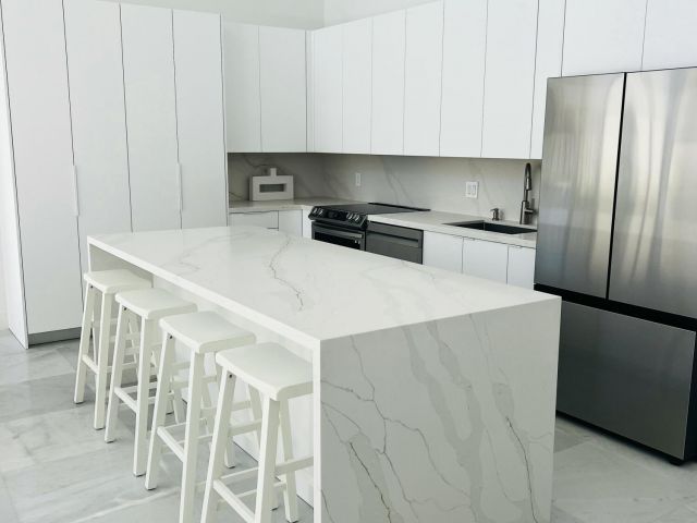 Продажа дома по адресу 2468 NW 67th Street Street - фото 6916001