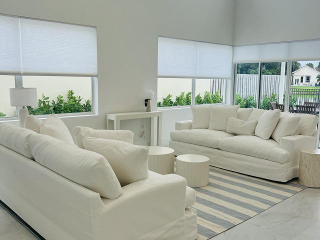 Продажа дома по адресу 2468 NW 67th Street Street - фото 6916002