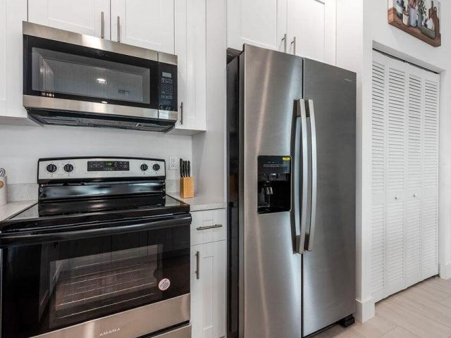 Дом в аренду по адресу 3514 Hiawatha Avenue - фото 6916402