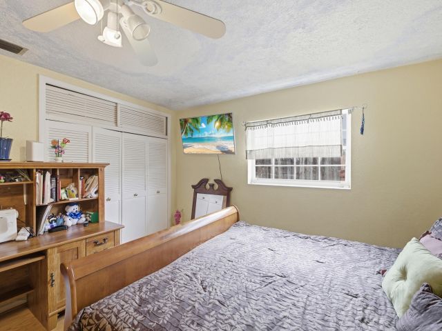 Продажа дома по адресу 1811 NW 119th Avenue - фото 6920426