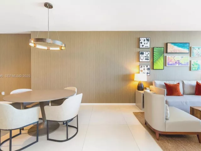 Продажа квартиры #1910 - фото 6916661