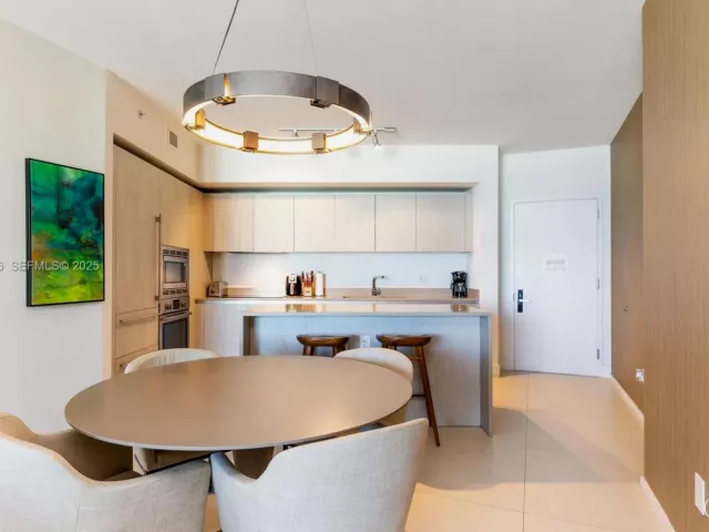 Продажа квартиры #1910 - фото 6916663