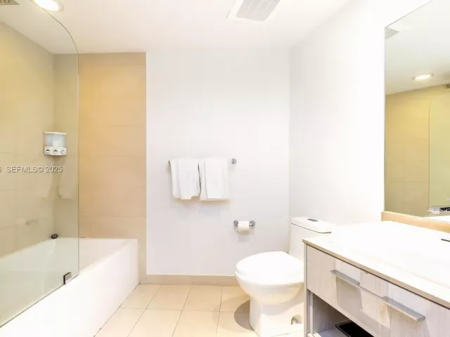 Продажа квартиры #1910 - фото 6916656