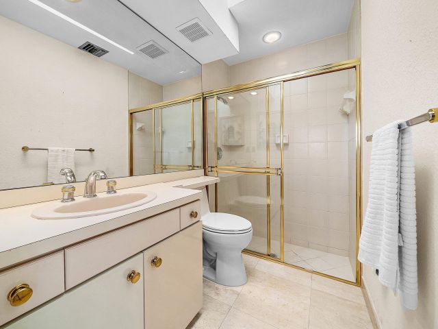 Продажа дома по адресу 21459 Bridge View Drive - фото 6918392