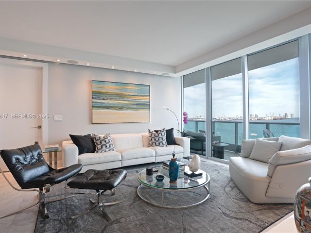 Продажа квартиры #1609 - фото 6926708