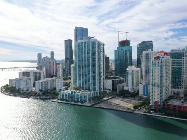 Продажа квартиры #1609 - фото 6926718