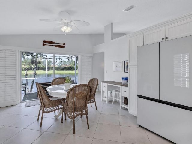 Дом в аренду по адресу 9569 Tavernier Drive - фото 6921391