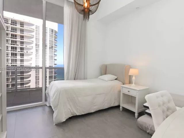 Продажа квартиры #3702 - фото 9075925