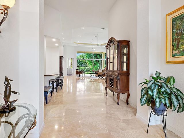 Продажа дома по адресу 7713 Sandhill Court - фото 6918543