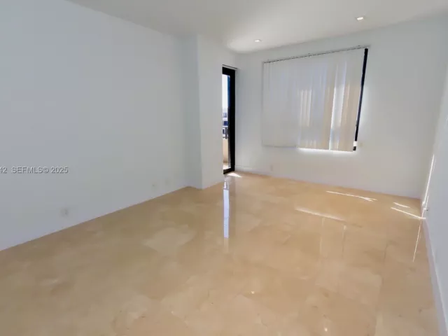 Квартира в аренду номер1228 - фото 6918385