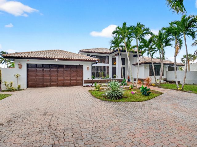 Продажа дома по адресу 1940 SW 7th Place - фото 6919884