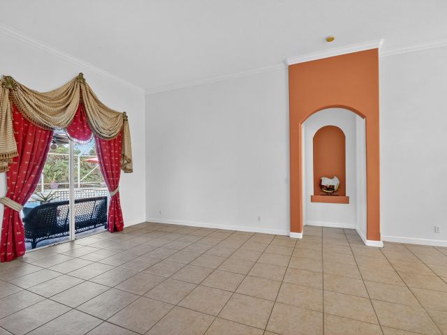 Дом в аренду по адресу 3769 Victoria Road - фото 6919481