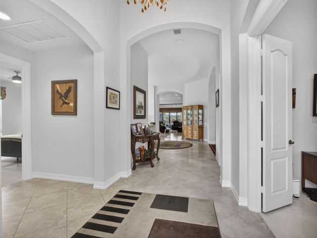 Продажа дома по адресу 6743 Sparrow Hawk Drive Drive - фото 6927842