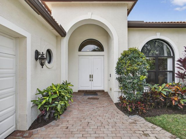 Продажа дома по адресу 6743 Sparrow Hawk Drive Drive - фото 6927846