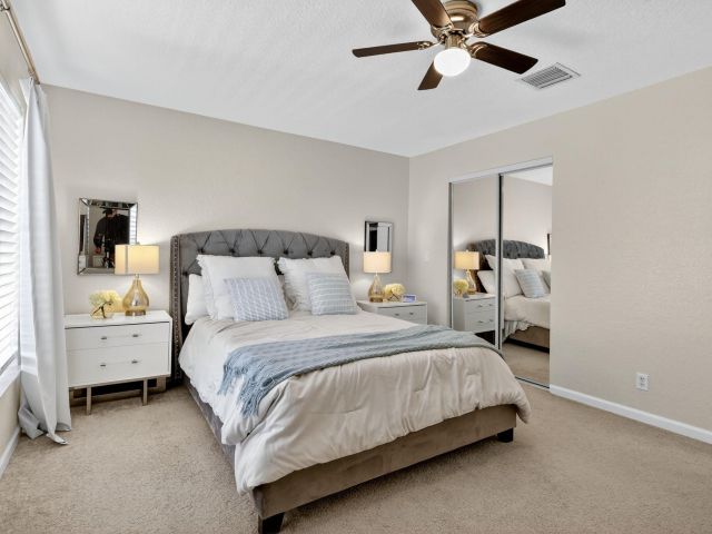 Продажа дома по адресу 4451 Lake Lucerne Circle - фото 6919767