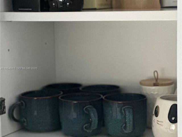 Продажа дома по адресу 513 NW 30th St - фото 6920032