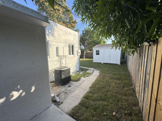 Дом в аренду по адресу 508 Palmetto Street 1 - фото 6930351