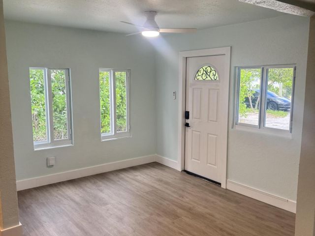 Дом в аренду по адресу 508 Palmetto Street 1 - фото 6930363