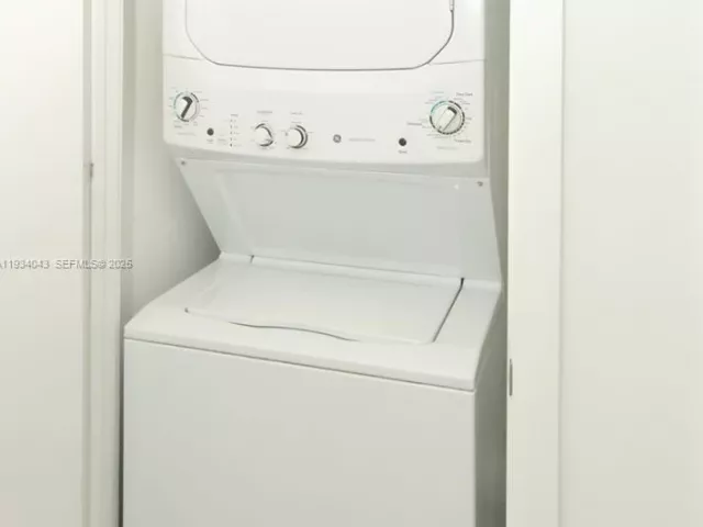 Продажа квартиры #3404 - фото 6920238