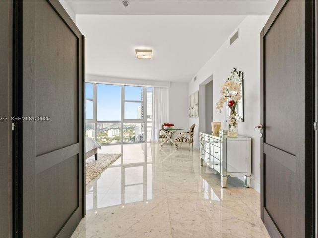 Продажа квартиры #5001 - фото 6923351