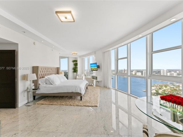 Продажа квартиры #5001 - фото 6923352