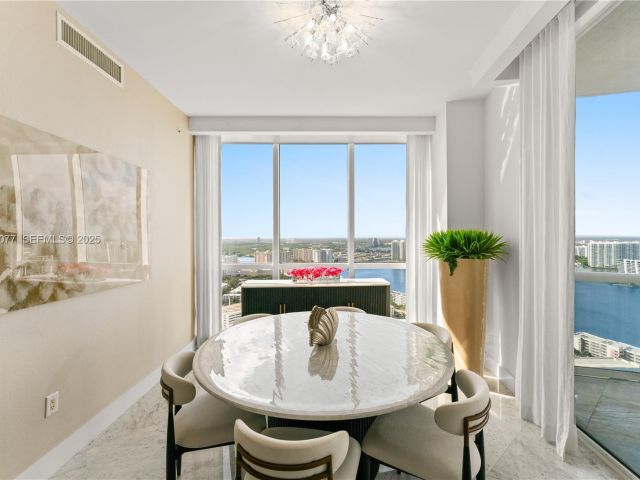 Продажа квартиры #5001 - фото 6923354